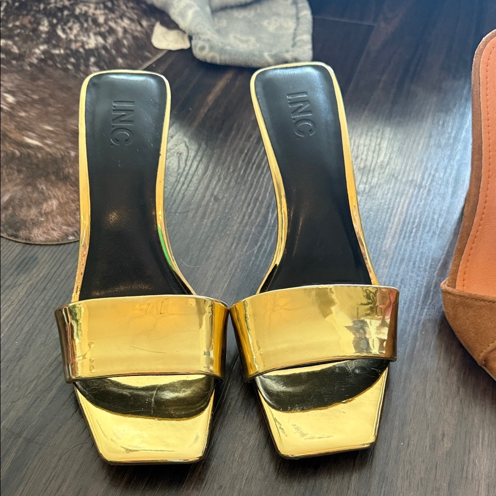 INC International Concepts Women's Metallic Gold Heels
